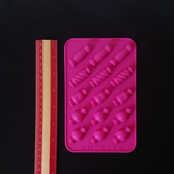 Pink Silicone Chocolate Candy Mold - Picture 3 of 5